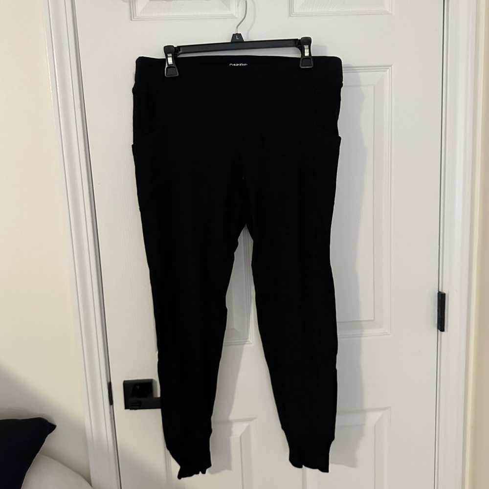 NWT Calvin Klein Black Activewear Leggings
